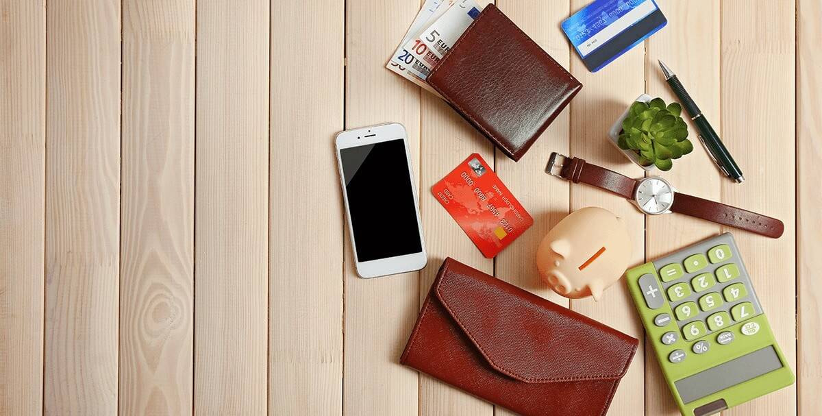 Cartão de crédito x débito: descubra como e quando usar