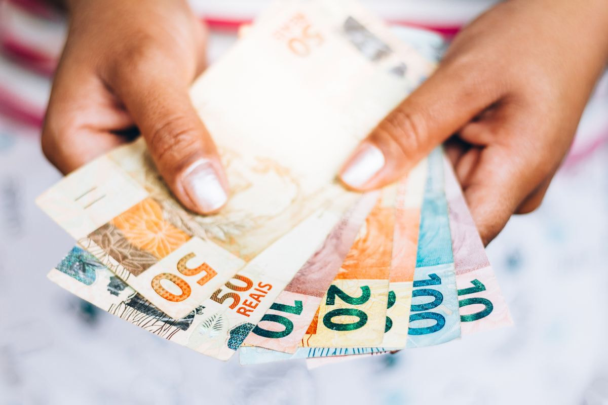 Salário mínimo: quanto é o salário mínimo em 2024